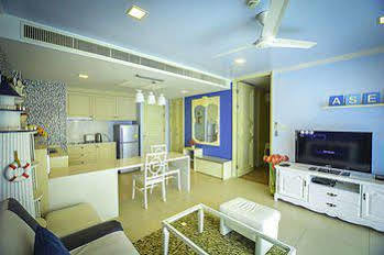 Marrakesh Hua Hin Resort Condo Exterior photo